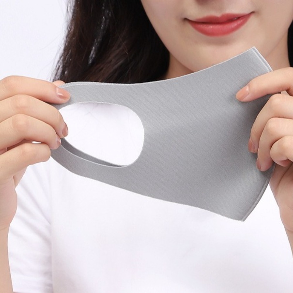 Nowa oddychająca maska z jedwa – Surgical Mask recenzja i cena